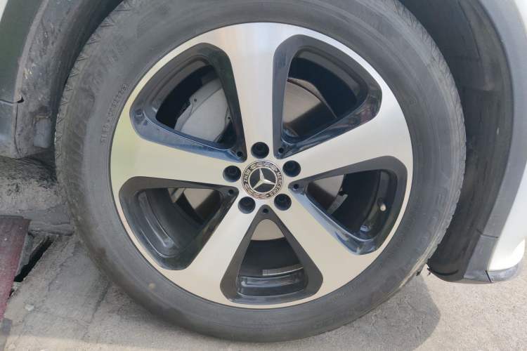 Used Mercedes-Benz GLC 2018 GLC 260 4MATIC Luxury Model