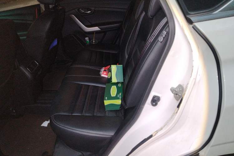 Used Venucia T90 2017 2.0L CVT Leading Edition