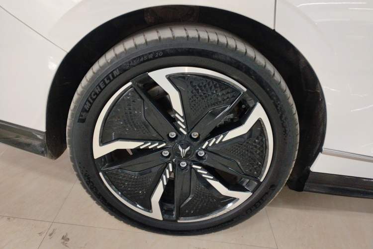 Used VOYAH PASSION 2023 Four-Wheel Drive Flagship Edition