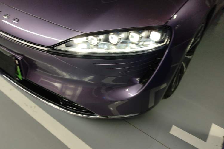 Used Hima Luxeed S7 2025 855 km Max