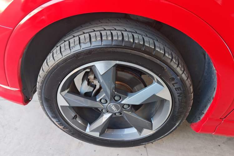 Used Audi Q3 2019 35 TFSI Fashion Dynamic Model
