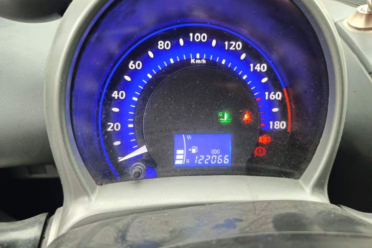 Used BYD F0 2011 Shangku Edition 1.0L Yuexiu Model Instrument Cluster