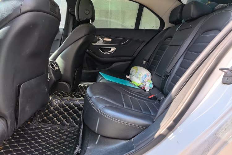 Used Mercedes-Benz C-Class 2017 Facelift C 200 L
