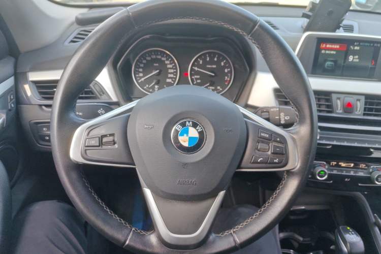 Used BMW X1 2018 sDrive20Li Leading Model Steering Wheel