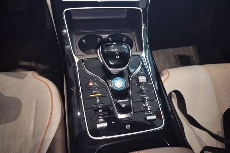 Used BYD Qin PLUS 2024 Honor Edition EV 420KM Leading Model