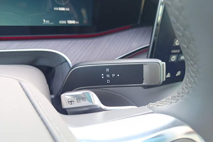 Used Denza N9 2025 Flagship Model