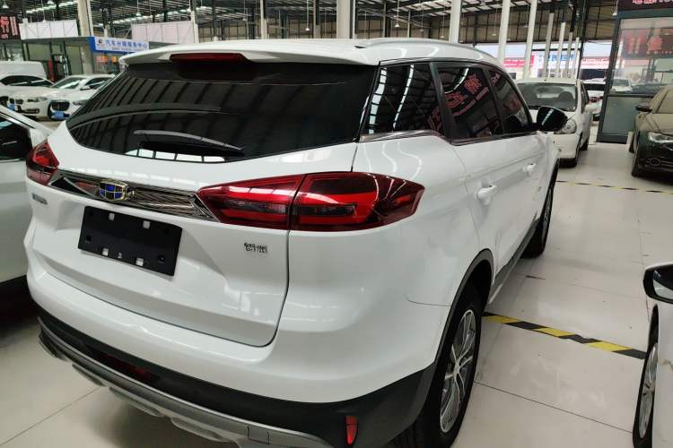 Used Geely Auto Emgrand X7 Sport 2018 1.8TD Automatic Two-Wheel Drive Smart Connect 4G Internet Edition