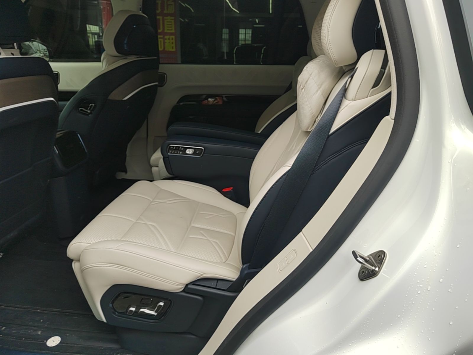 Zeekr 9X 2025 Hyper Edition 70kWh — снимка 20