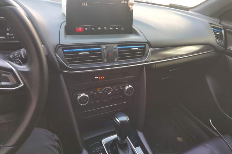 Used Mazda CX-4 2020 2.5L Automatic 2WD Sky-Drive Fun Edition