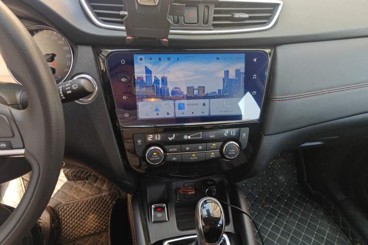 Used Nissan Qashqai 2022 2.0L CVT XV Smart Enjoyment Version Audio And AC Panel