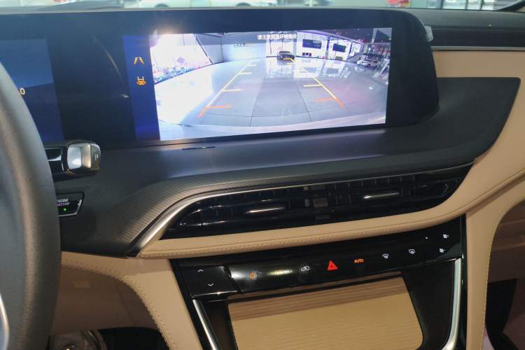 Used Buick GL8 2025 Model Land Cruiser Business Class Comfort DG Edition