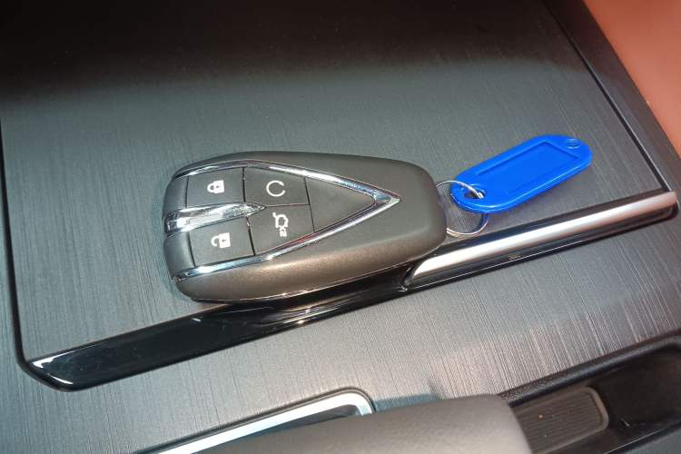 Used CHANGAN CS75 PLUS 2024 3rd Generation Champion Edition 1.5T Intelligent Drive Dynamic Model
