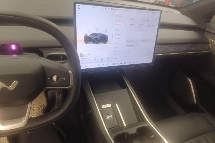 Used ONVO L60 2024 60 kWh All-Wheel Drive
