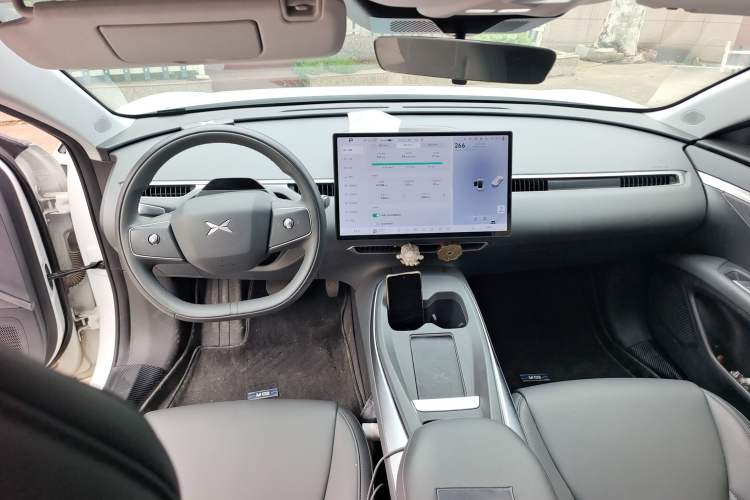 Used XPeng MONA M03 2024 515 Long-Range Center Console