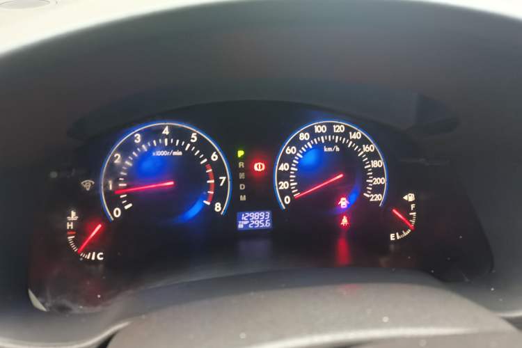 Used Mazda 8 2013 2.5L Ultimate Edition
