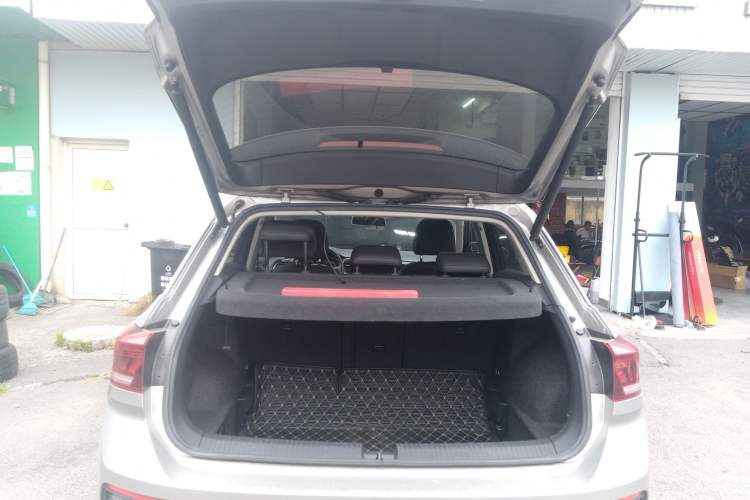 Used Volkswagen T-ROC 2020 280TSI DSG Two-Wheel Drive Comfort Version