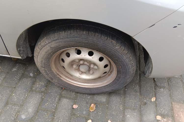 Used JAC Refine M3 2019 1.8L 5-Seater Express Edition Right Front Wheel Hub