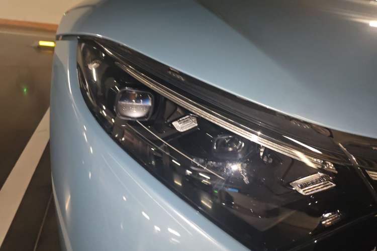 Used Mercedes-Benz EQS 2022 450+ Pioneer Edition Right Front Headlight