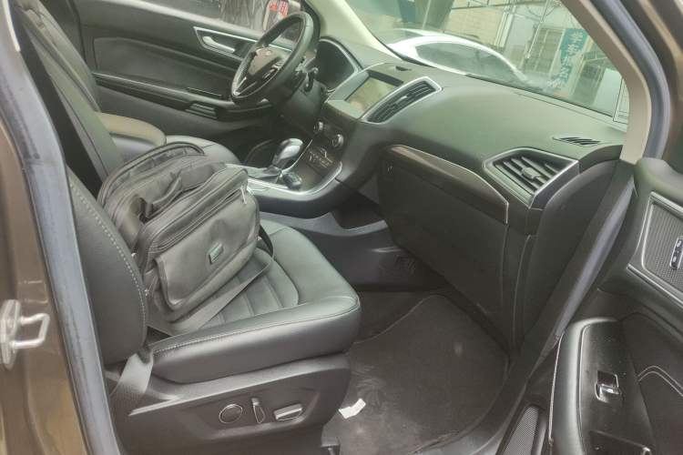 Used Ford Edge 2018 EcoBoost 245 Two-Wheel-Drive Titanium 7-Seater China V Standard