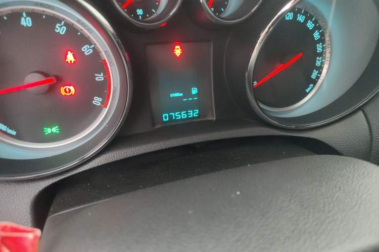 Used Buick Encore 2014 1.4T Manual Two-Wheel Drive Urban Sport Model
