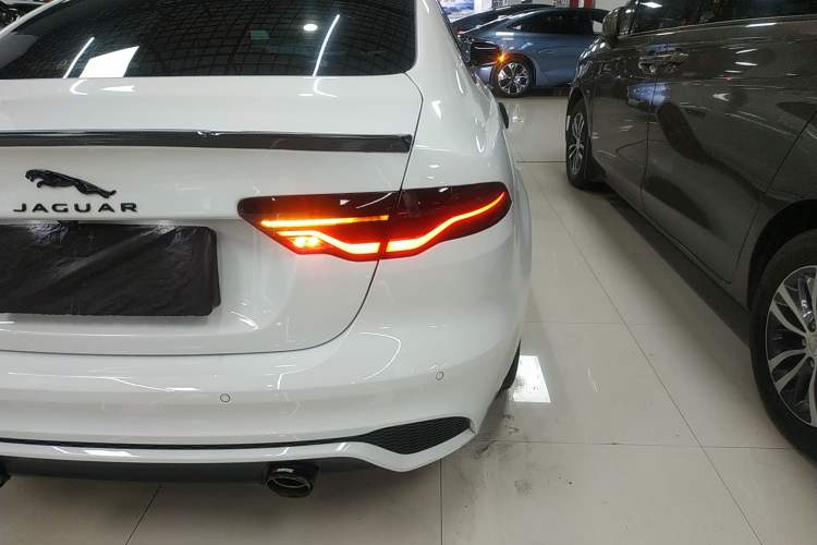 Used Jaguar XEL 2024 2.0T 250 PS R-DYNAMIC S Ebony Black Sport Edition