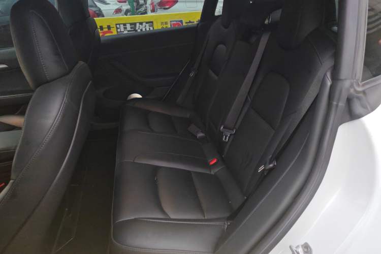 Used Tesla Model 3 2022 Performance High-Performance All-Wheel-Drive Version Interior 4