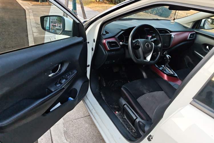 Used Nissan Lannia 2020 1.6L CVT Cool Edition Driver Seat