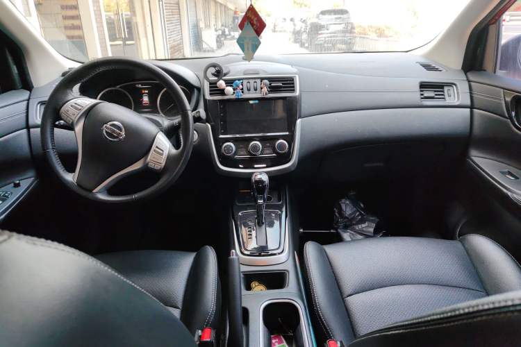 Used Nissan Tiida 2019 1.6L CVT Smart Enjoyment Version China VI Standard
