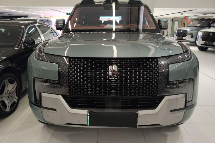 Used Yangwang U8 2023 Luxury Edition
