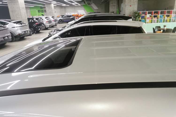 Used GAC Trumpchi M6 2023 PRO 270T DCT Luxury Edition
