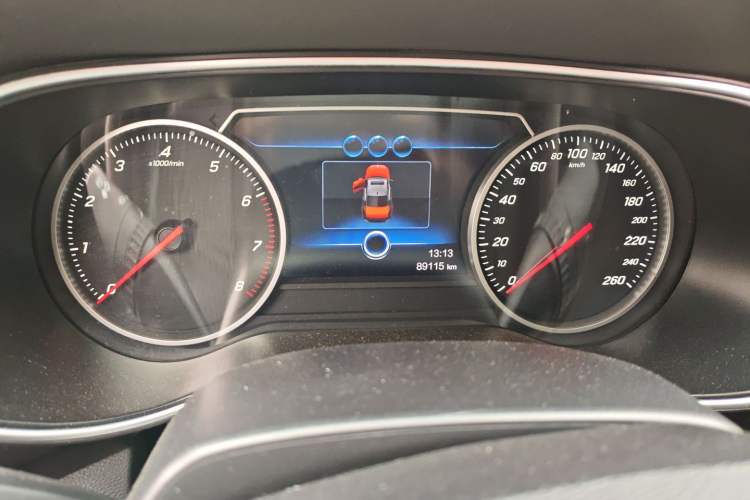 Used Hongqi H5 2022 Classic Model 1.5T DCT Flagship Edition Instrument Cluster