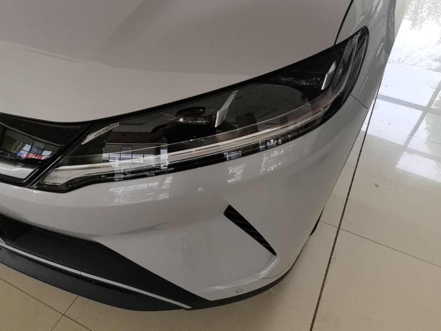BYD Yuan UP 2025 Model 301KM Leading Version — снимка 8