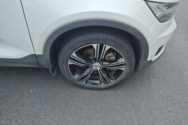 Used Volvo XC40 2020 T4 Four-Wheel Drive Smart Luxury Edition Right Front Wheel Hub