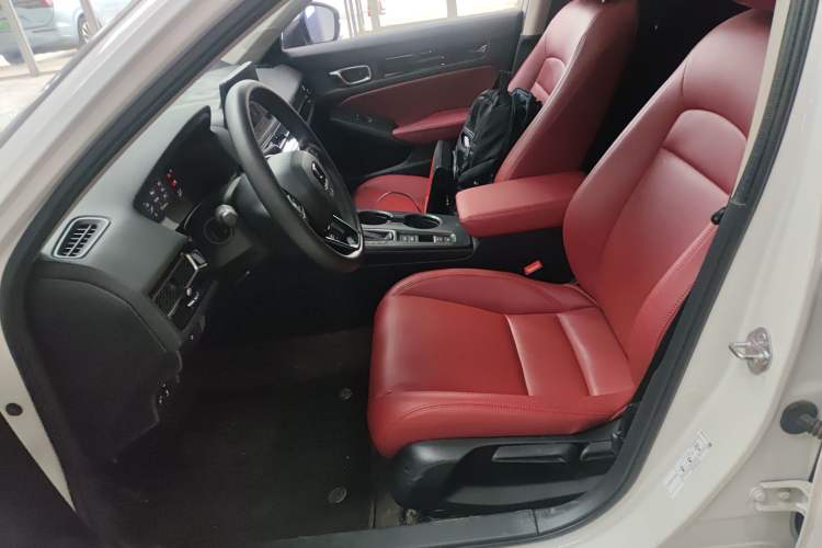 Used Honda Civic 2023 240TURBO CVT Dynamic · Center Stage Special Edition
