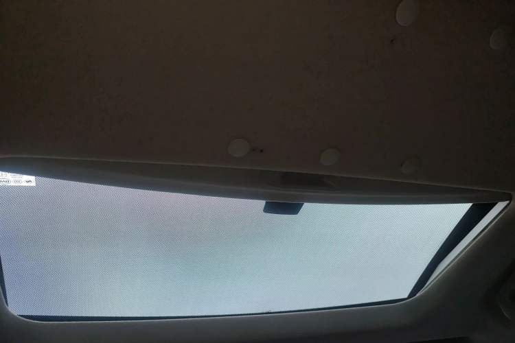 Used BYD M6 2015 2.4L Automatic Luxury Model