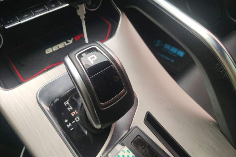 Used Geely Auto Coolray 2019 260T DCT Explorer China V Standard Gear Lever