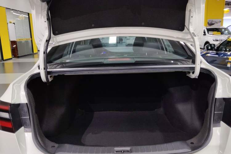 Used Venucia D60 2021 PLUS 1.6L XL CVT Yue Ling Edition
