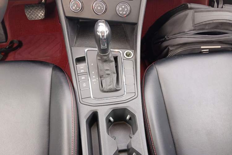 Used Volkswagen Bora 2021 1.5L Automatic Fashionable Smart Connectivity Version
