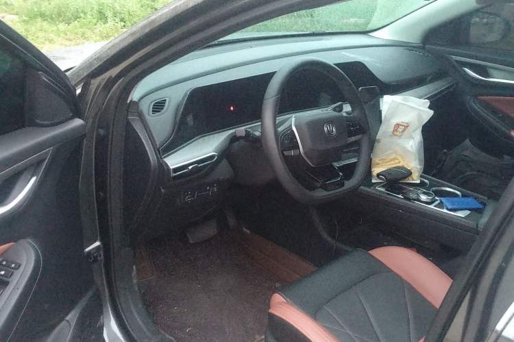 Used CHANGAN Eado 2023 Changan Edition PLUS Blue Whale NE 1.4T GDI DCT Prestige Version Driver Seat