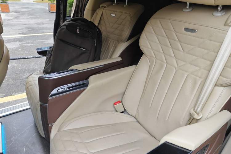 Used Buick GL8 2023 Land Executive Class 652T Luxury Model