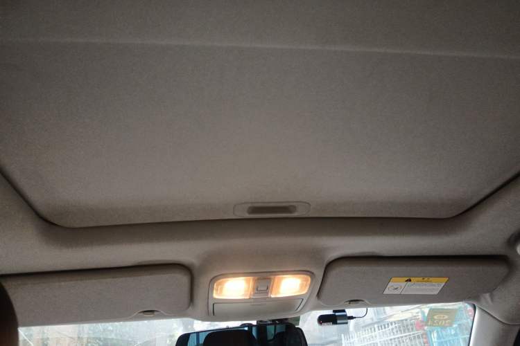 Used CHANGAN OSHAN CX70 2016 1.6L Manual Luxury Model