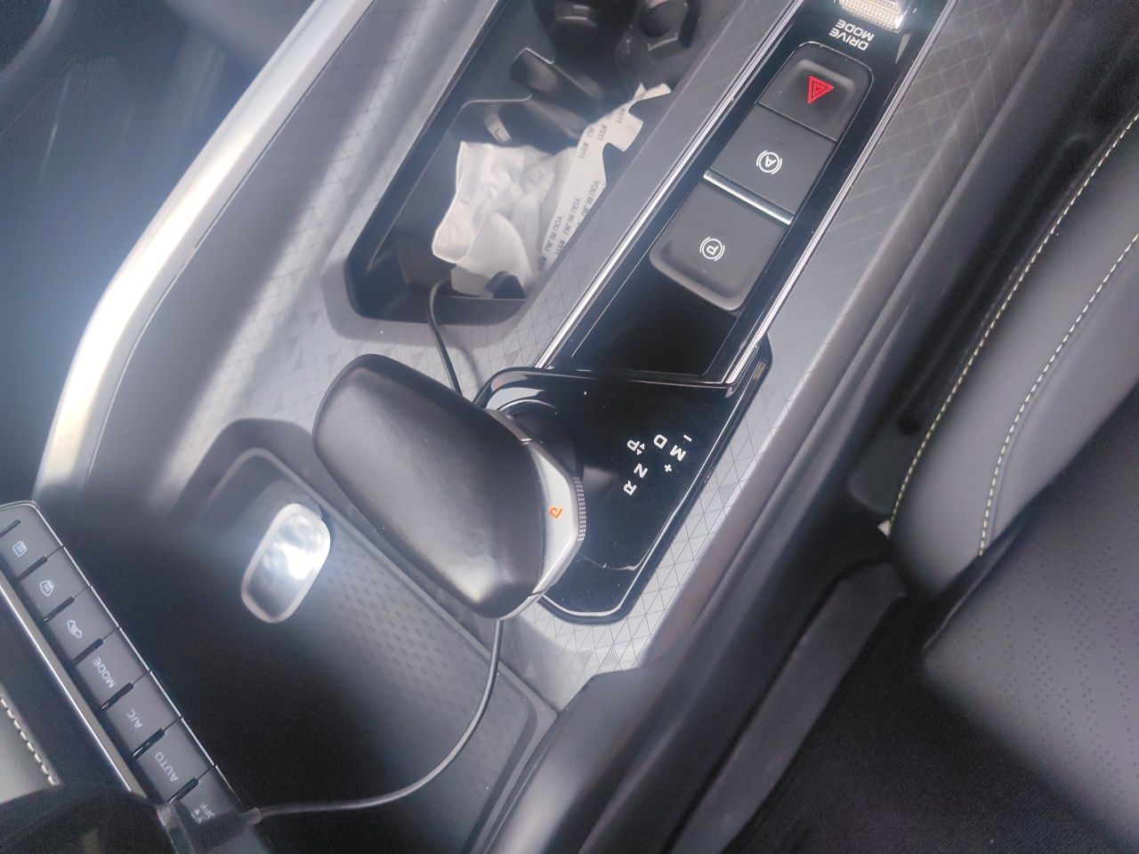 Geely Auto Preface 2023 1.5TD Fuyao Version — снимка 14