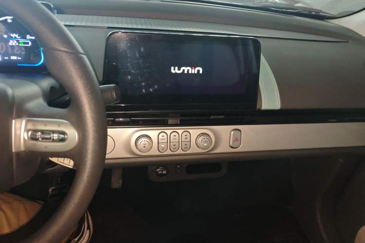 Used CHANGAN NEVO Lumin 2025 205 km Xiangqin Version Audio And AC Panel