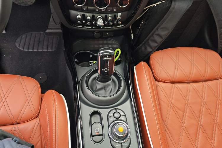 Used MINI Clubman 2021 1.5T COOPER Connoisseur Gear Lever