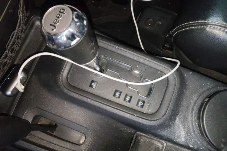 Used Jeep Wrangler 2012 3.6L Sahara Four-Door Edition
