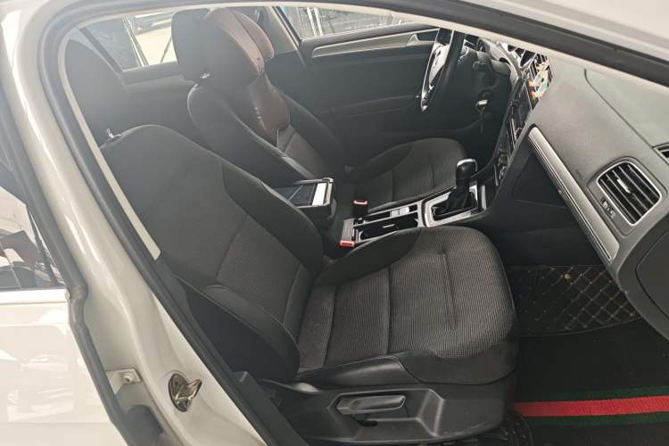 Used Volkswagen Golf 2019 280TSI DSG Comfort Version China VI Standard