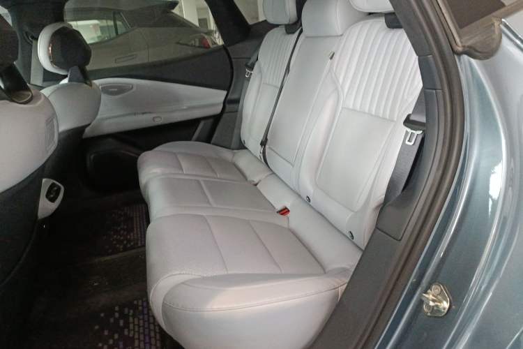 Used Lynk & Co Z10 2025 95 kWh 702 km All-Wheel Drive Intelligent Driving Ultra
