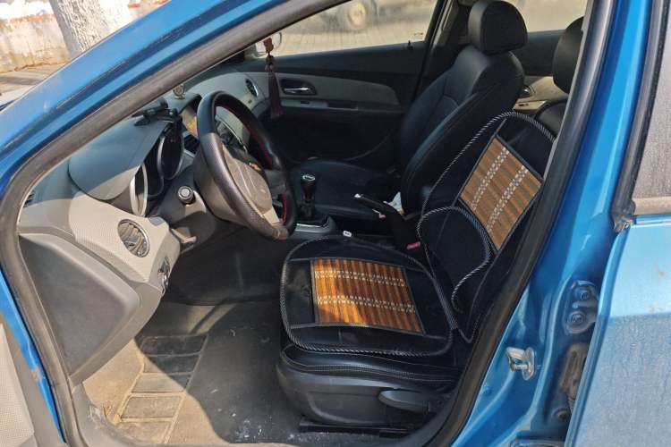 Used Chevrolet Cruze 2009 1.6L SE MT