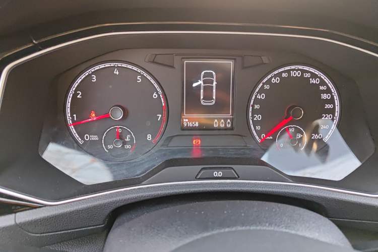 Used Volkswagen T-ROC 2018 280TSI DSG Two-Wheel-Drive Comfort Version China V Standard