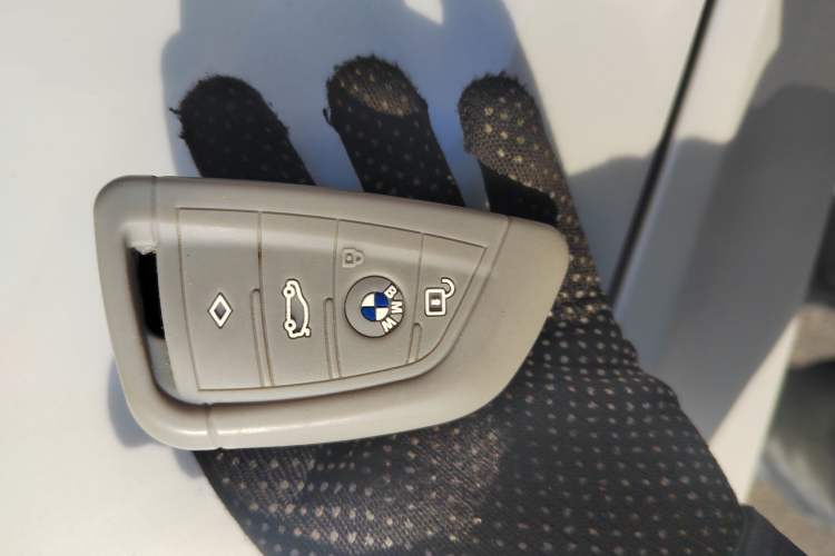 Used BMW 3 Series 2022 325Li M Sport Package Vehicle Key
